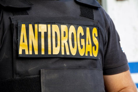 ALLANAMIENTOS EN CARMELO: LA POLICÍA REALIZÓ OPERATIVO ANTIDROGAS Y DETUVO A CINCO PERSONAS